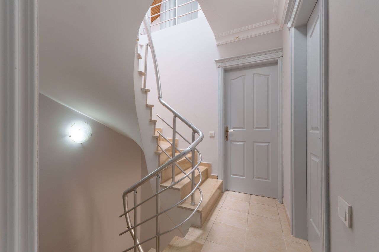 Вилла в Алании, Турция, 400 м² - фото 15