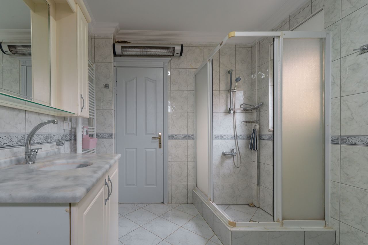 Вилла в Алании, Турция, 400 м² - фото 16