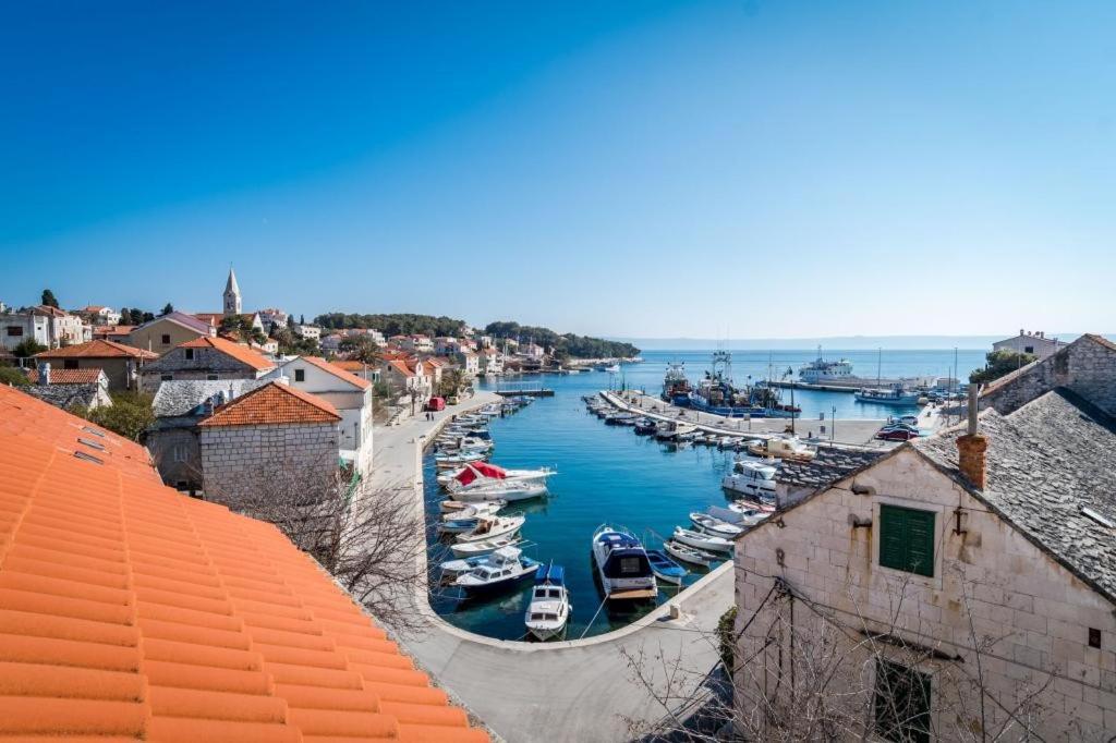 Отель, гостиница Sumartin, Хорватия, 340 м² - фото 2