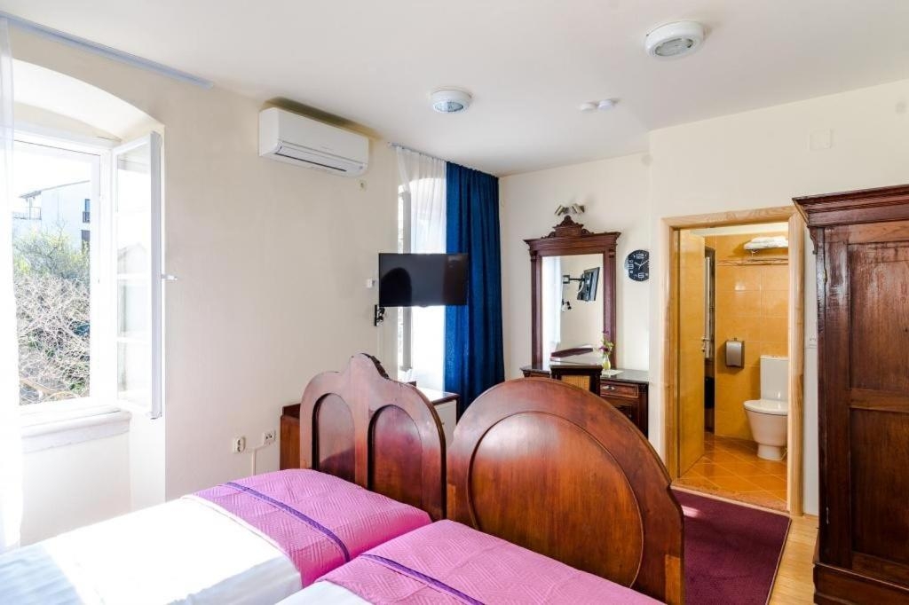 Отель, гостиница Sumartin, Хорватия, 340 м² - фото 16