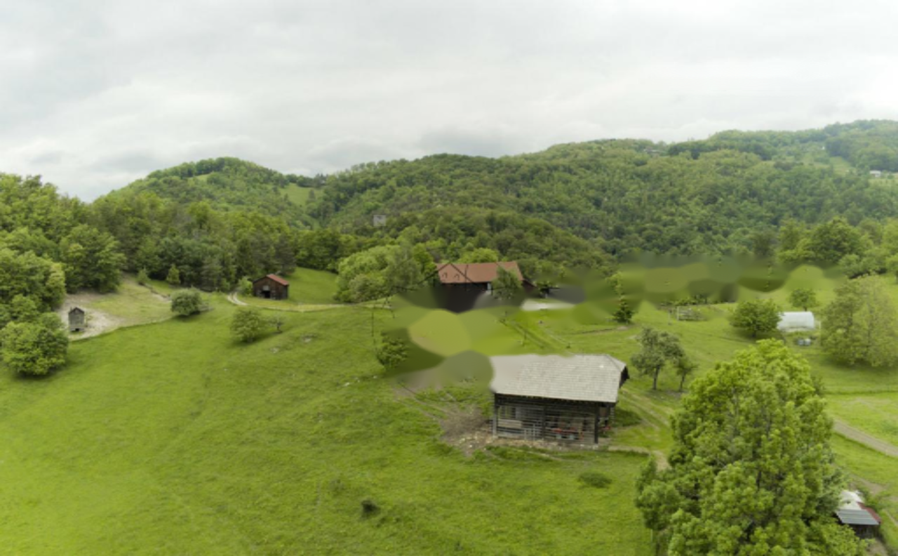 Ферма в Севнице, Словения, 140 838 м² - фото 1