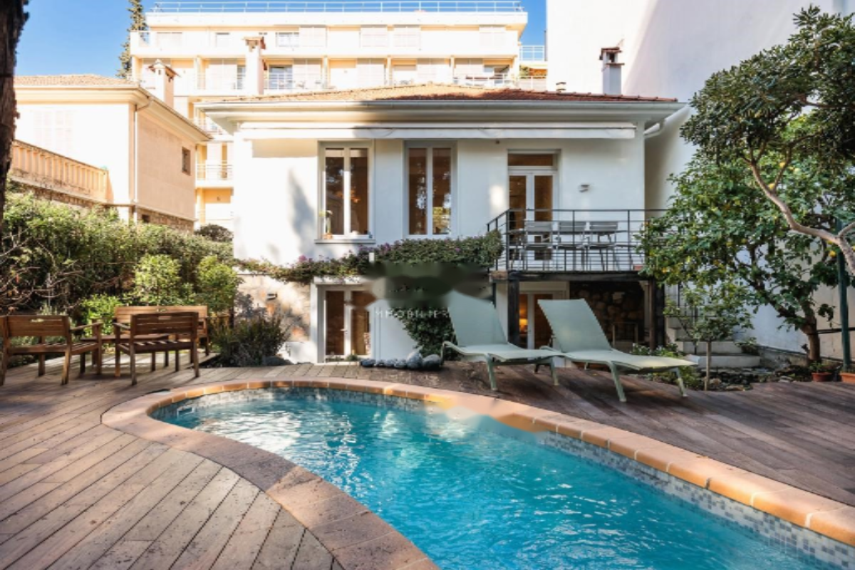 Квартира в Каннах, Франция, 125 м² - фото 1