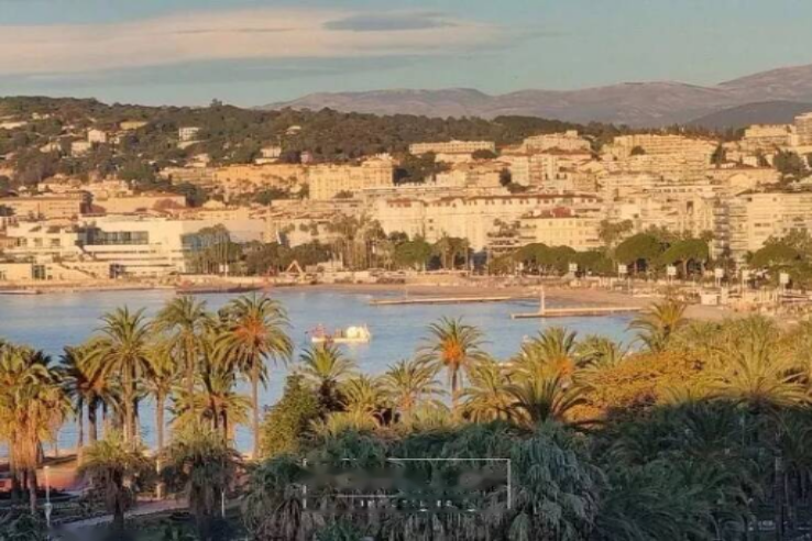 Квартира в Каннах, Франция, 45 м² - фото 1