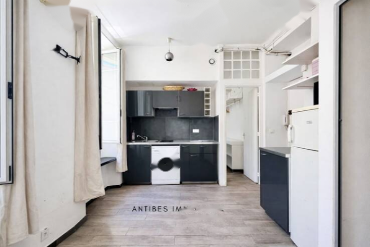 Квартира в Каннах, Франция, 23 м² - фото 1