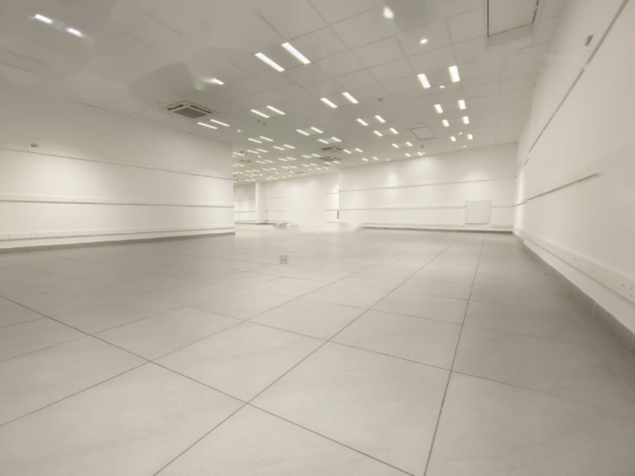 Офис в Любляне, Словения, 458 м² - фото 2