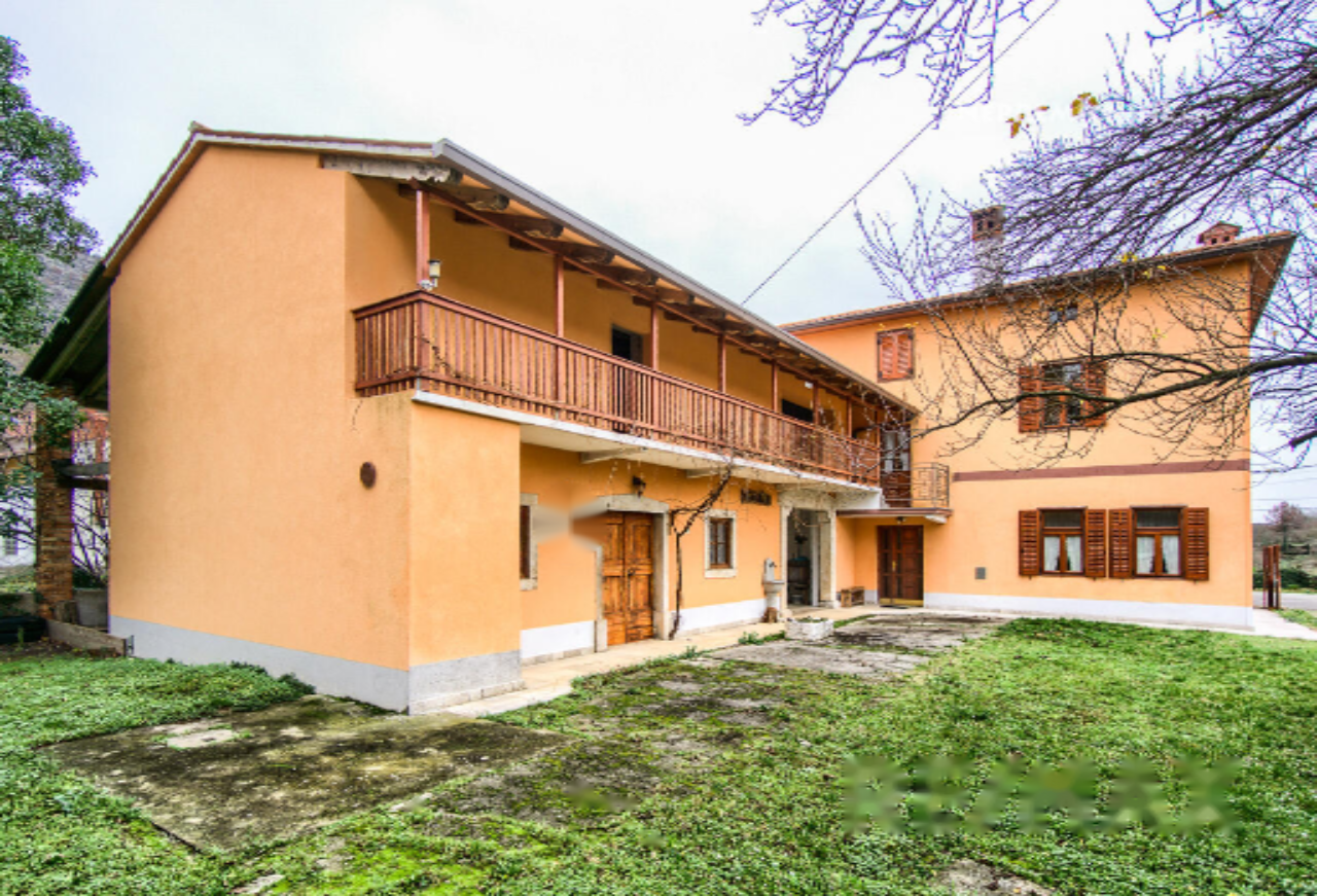 Ферма в Сежане, Словения, 3 327 м² - фото 4