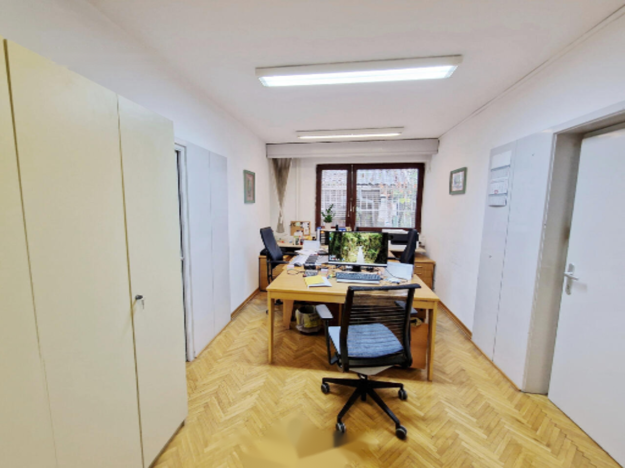 Офис в Любляне, Словения, 367 м² - фото 6