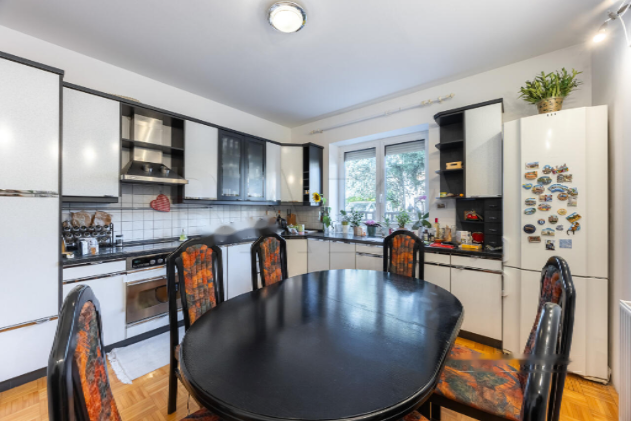 Дом в Любляне, Словения, 240 м² - фото 8