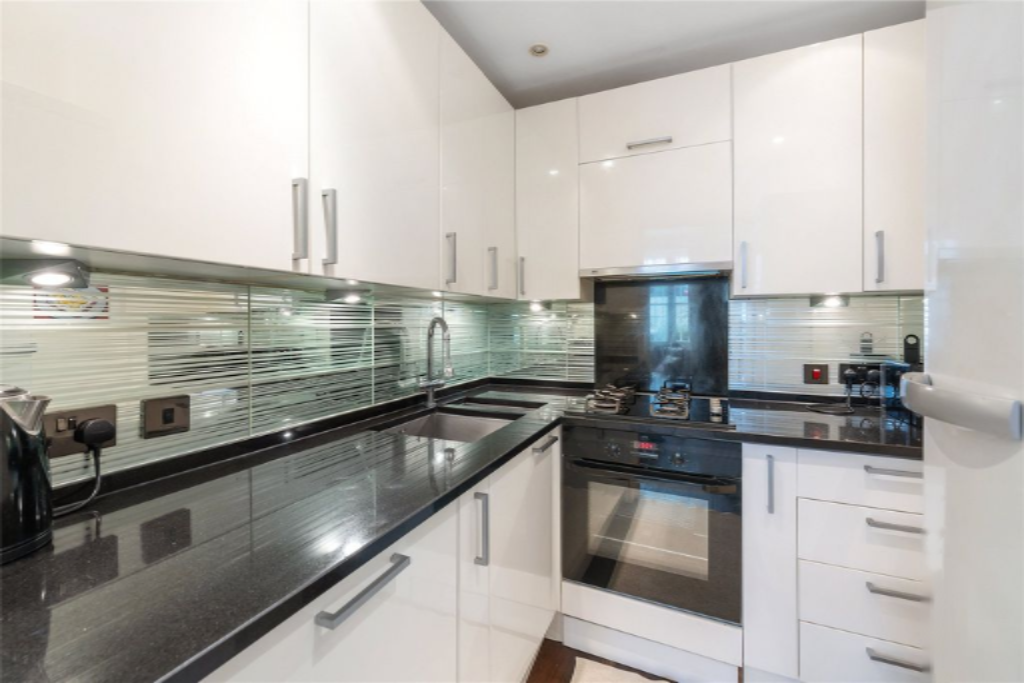 Квартира в Лондоне, Великобритания, 7 м² - фото 9