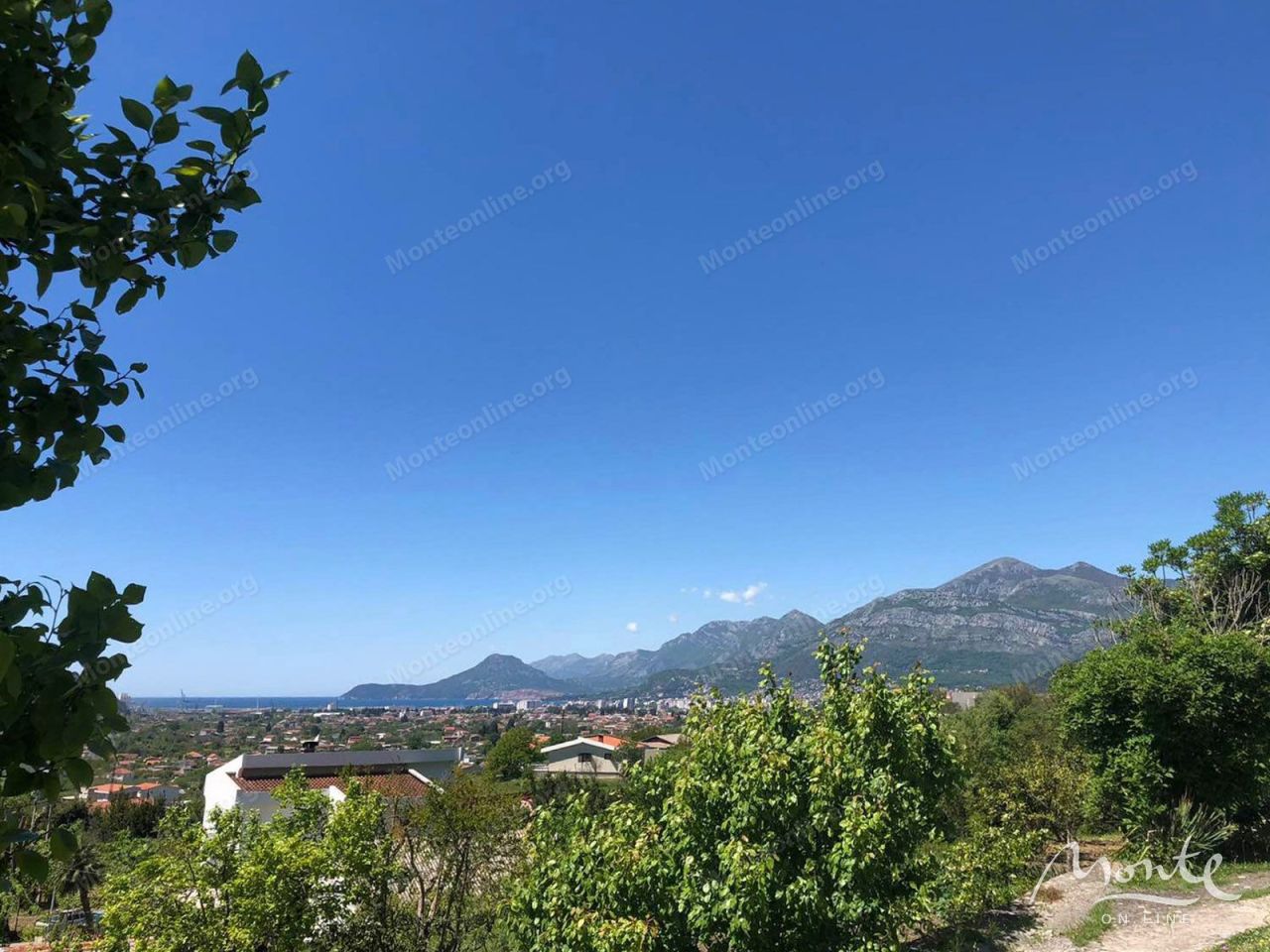 Земля в Баре, Черногория, 1 550 м² - фото 1