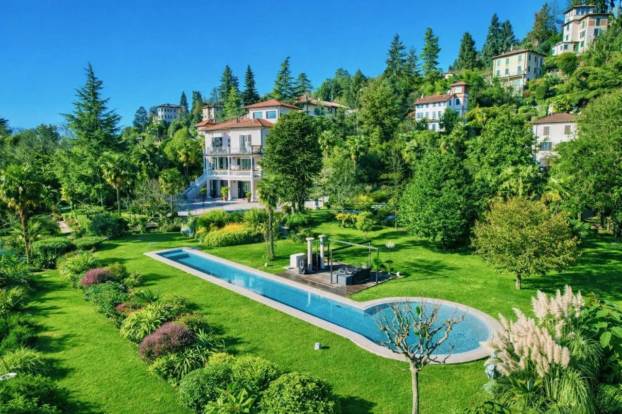Вилла в Варесе, Италия, 500 м² - фото 2