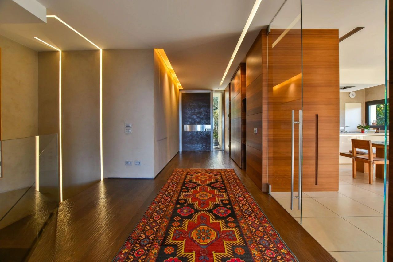 Вилла в Варесе, Италия, 600 м² - фото 6