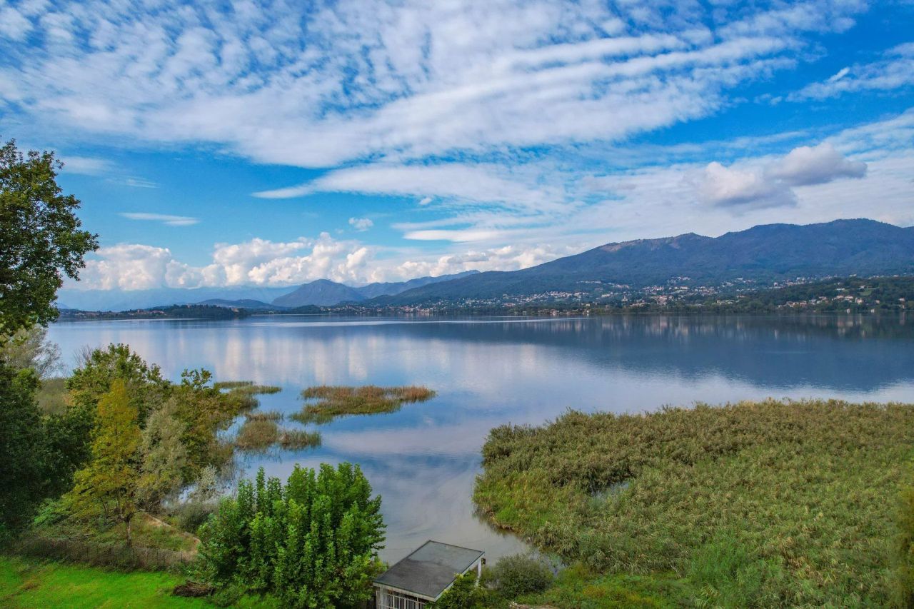 Вилла в Варесе, Италия, 620 м² - фото 7