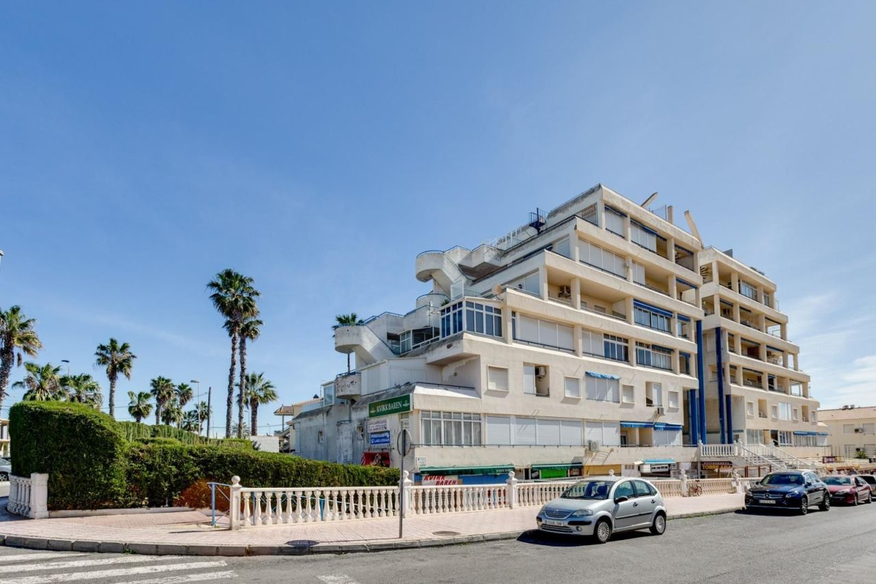 Студия в Торревьехе, Испания, 27 м² - фото 1