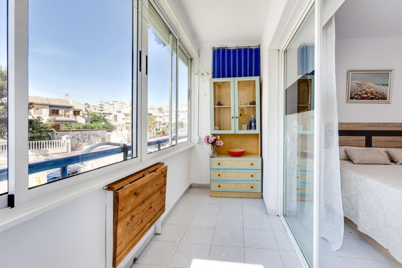 Студия в Торревьехе, Испания, 27 м² - фото 7