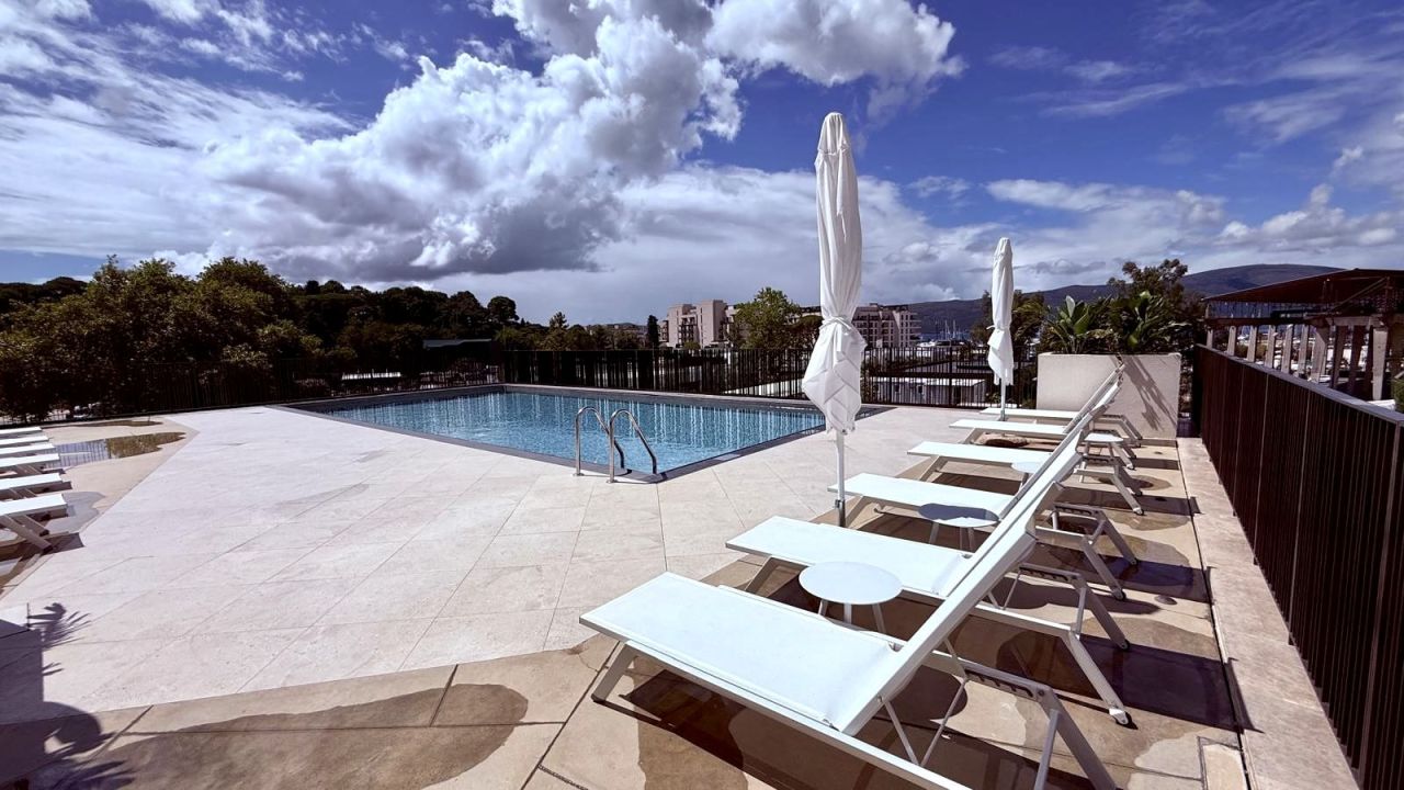 Апартаменты в Тивате, Черногория, 111 м² - фото 4