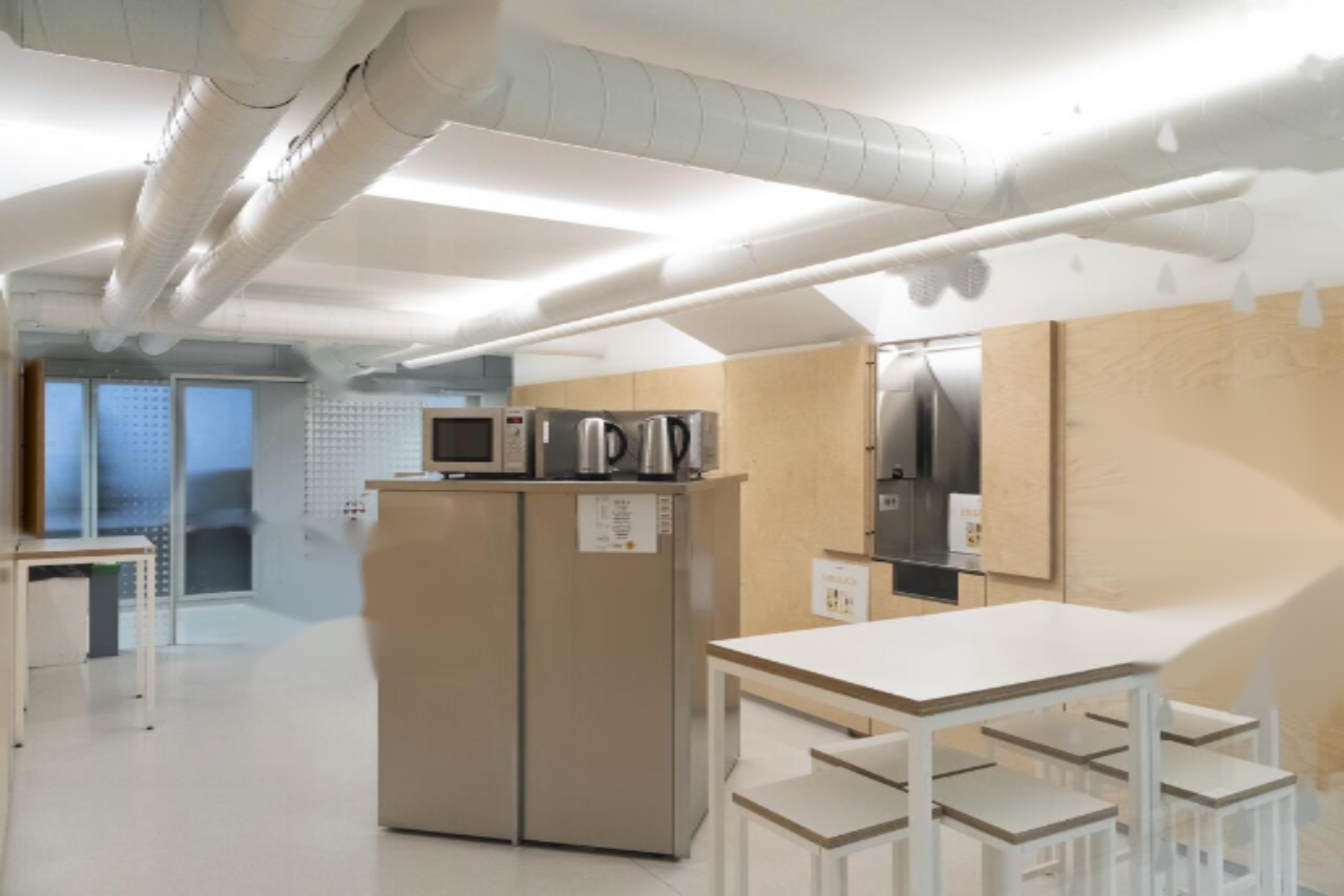 Офис в Любляне, Словения, 1 589 м² - фото 4