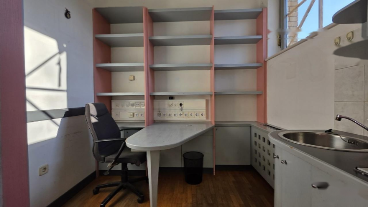 Офис в Любляне, Словения, 30 м² - фото 4