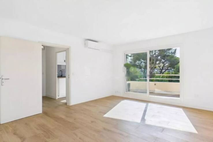 Квартира в Каннах, Франция, 48 м² - фото 2