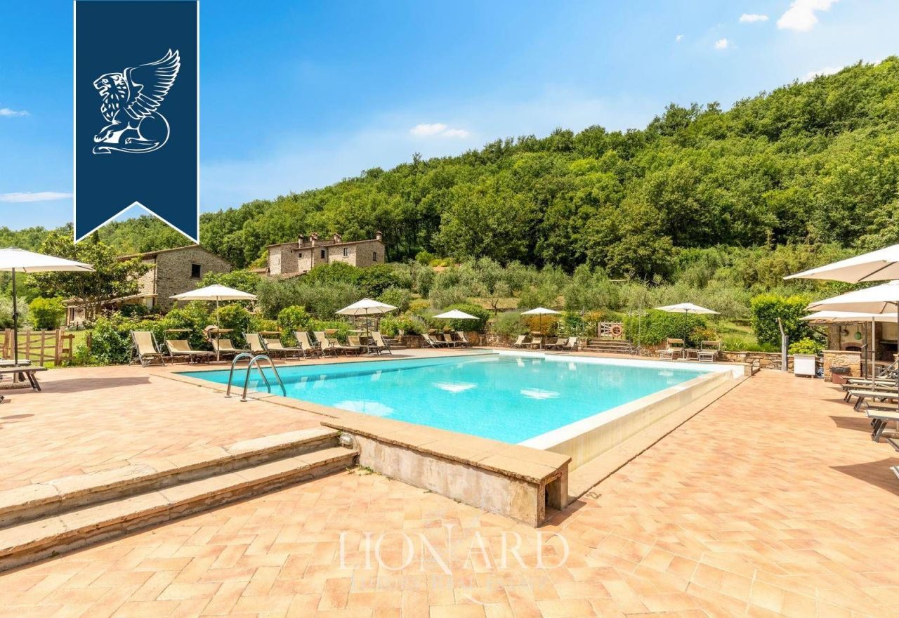 Ферма в Ареццо, Италия, 1 186 м² - фото 4