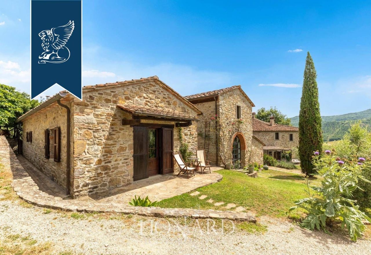 Ферма в Ареццо, Италия, 1 186 м² - фото 14