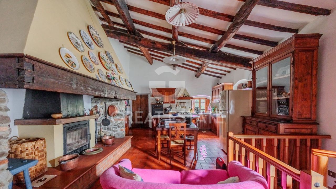 Дом Castelfranco Piandiscò, Италия, 1 300 м² - фото 12