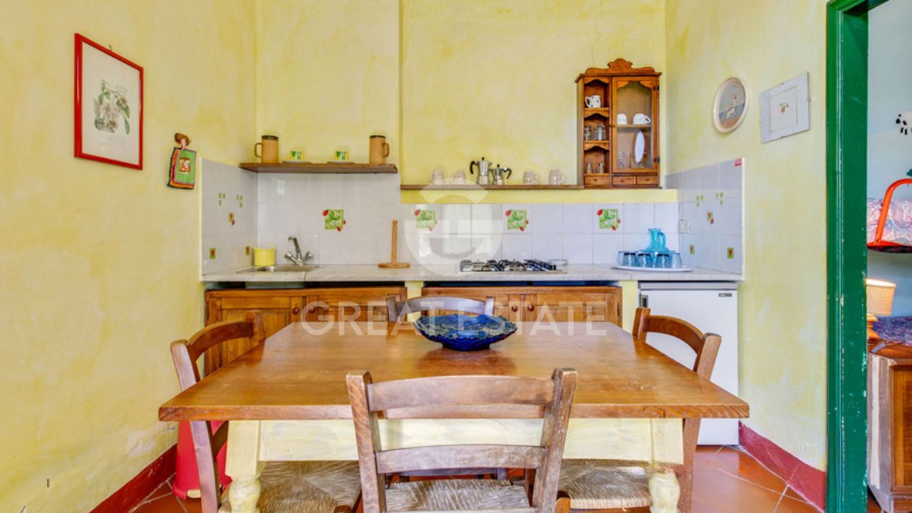 Дом Castelfranco Piandiscò, Италия, 1 300 м² - фото 16