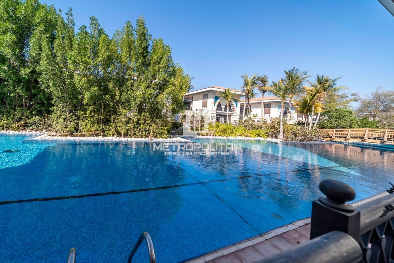 Вилла в Дубае, ОАЭ, 650 м² - фото 6