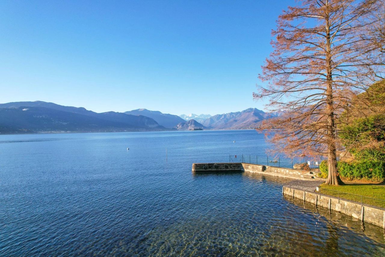 Вилла в Леджуно, Италия, 370 м² - фото 5