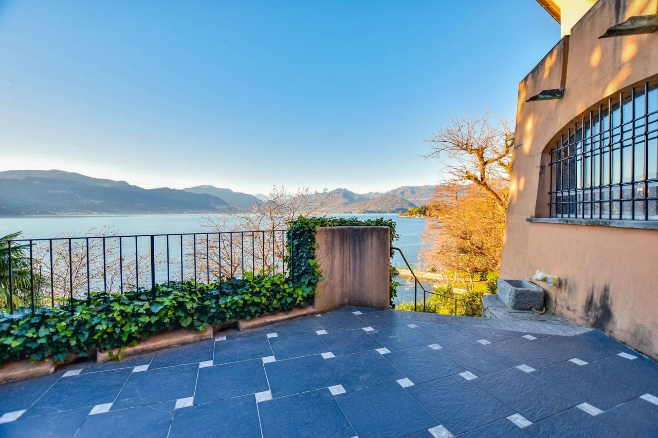 Вилла в Леджуно, Италия, 370 м² - фото 7