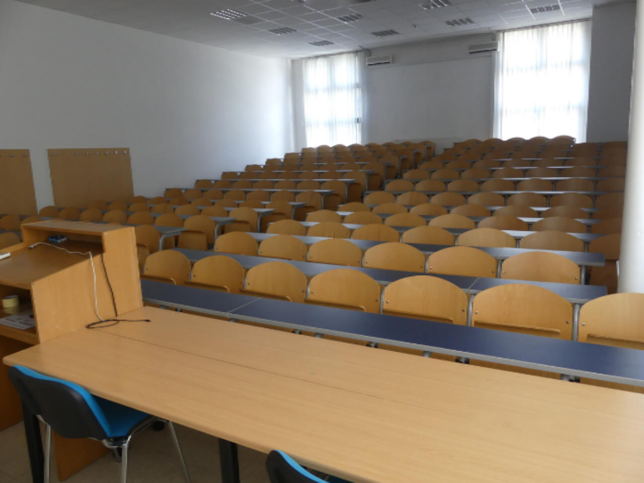 Офис в Любляне, Словения, 560 м² - фото 1