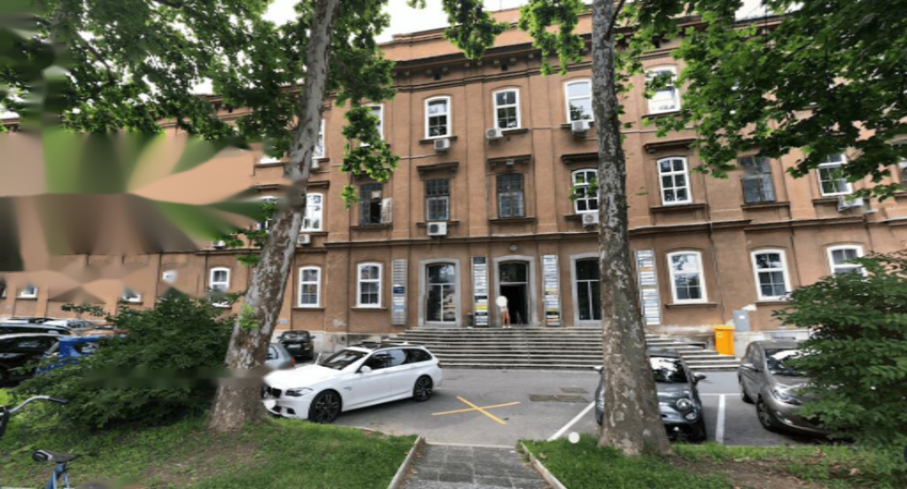 Офис в Любляне, Словения, 15 м² - фото 1