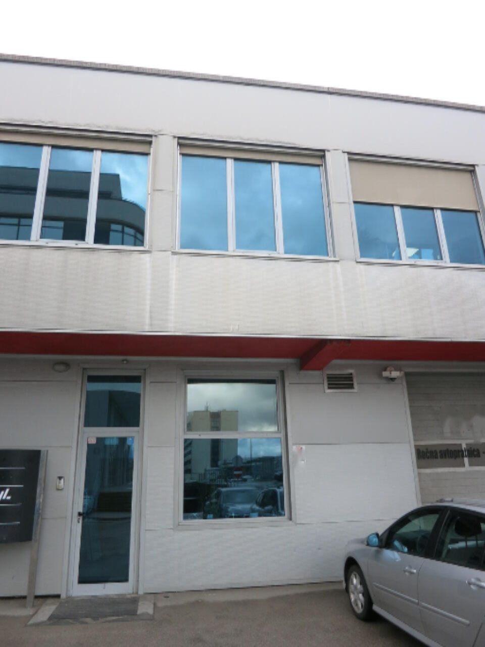 Офис в Любляне, Словения, 500 м² - фото 1