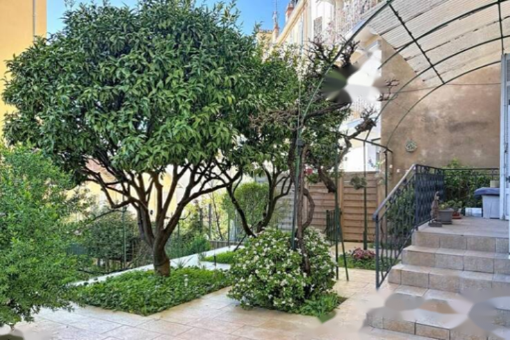 Квартира в Каннах, Франция, 71 м² - фото 1