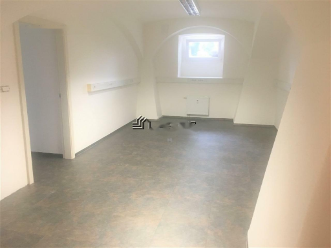 Офис в Любляне, Словения, 67 м² - фото 1