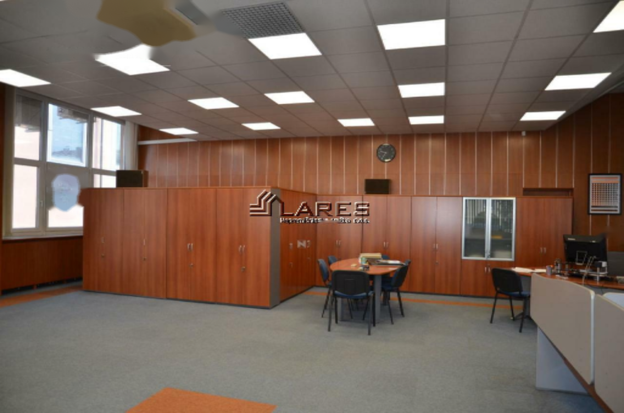 Офис в Любляне, Словения, 950 м² - фото 2