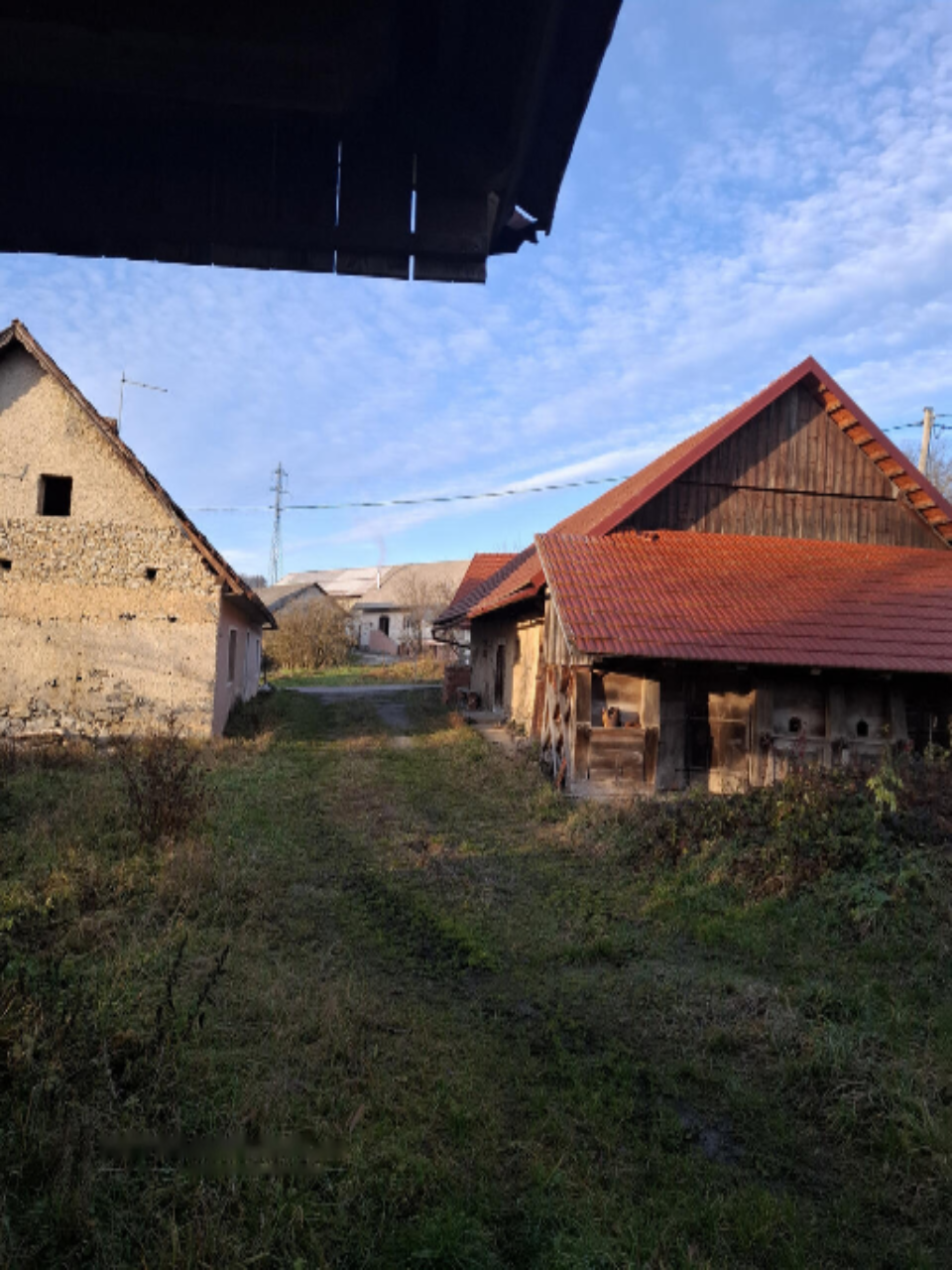 Ферма в Требне, Словения, 4 941 м² - фото 2