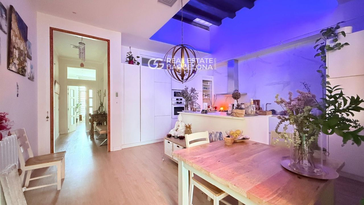 Дом в Барселоне, Испания, 650 м² - фото 11