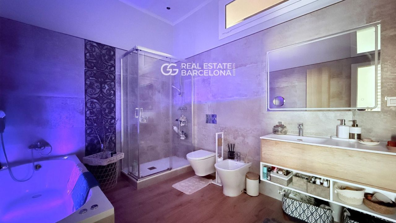 Дом в Барселоне, Испания, 650 м² - фото 13