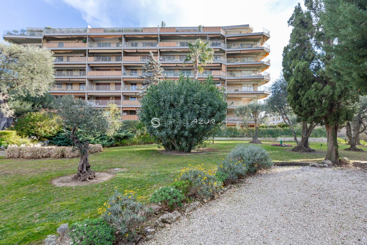 Апартаменты в Ле-Канне, Франция, 110 м² - фото 15