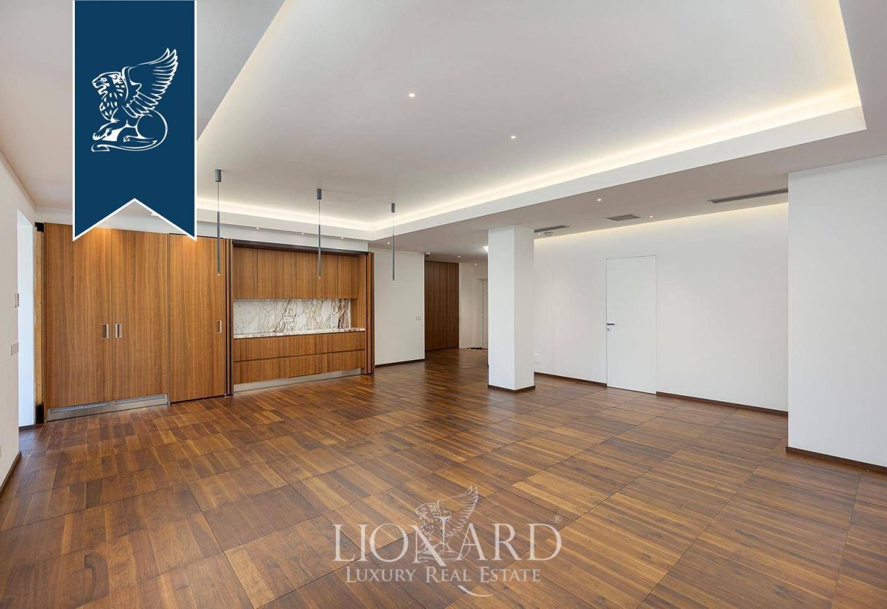 Апартаменты в Милане, Италия, 250 м² - фото 3