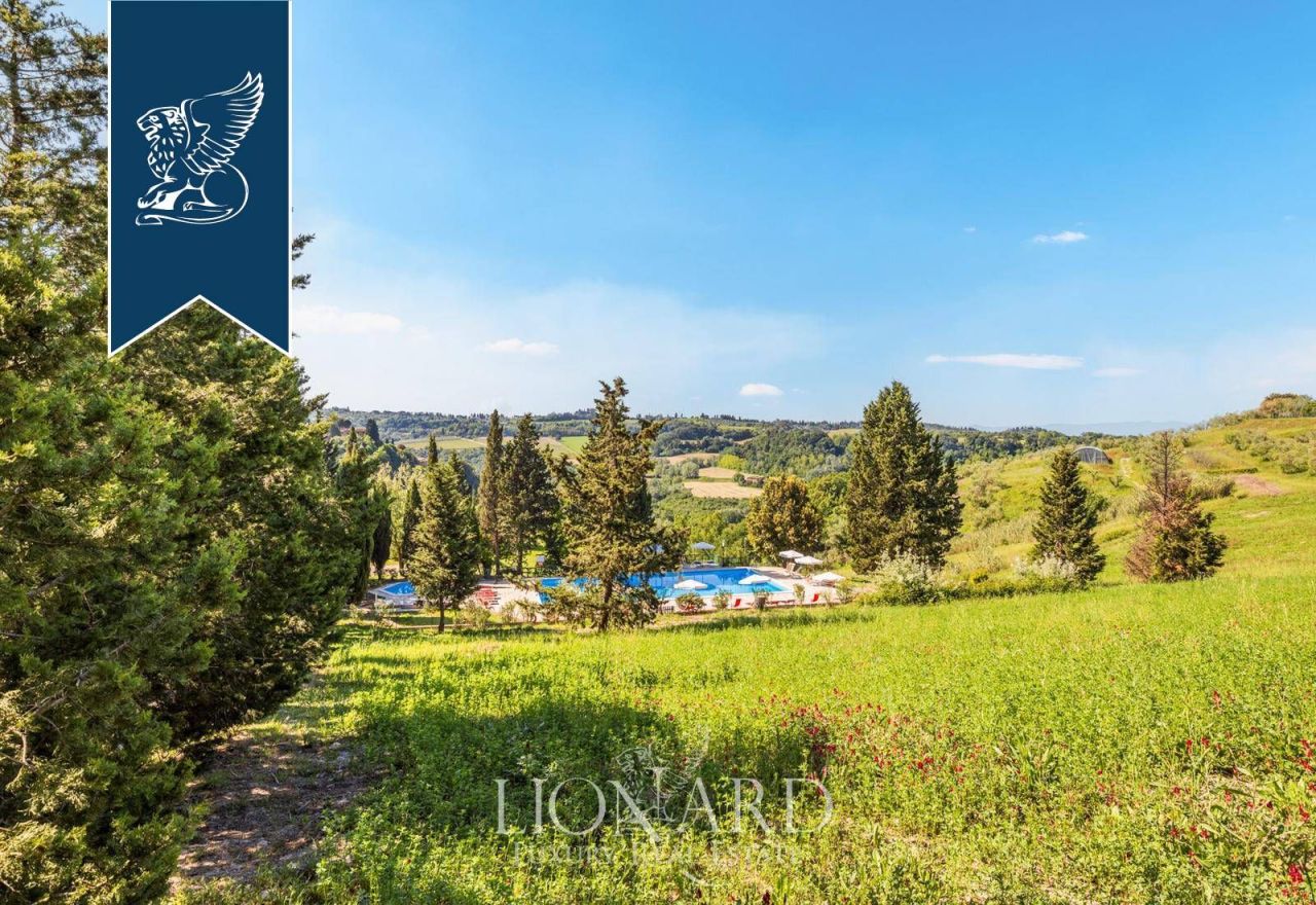 Ферма во Флоренции, Италия, 2 100 м² - фото 5