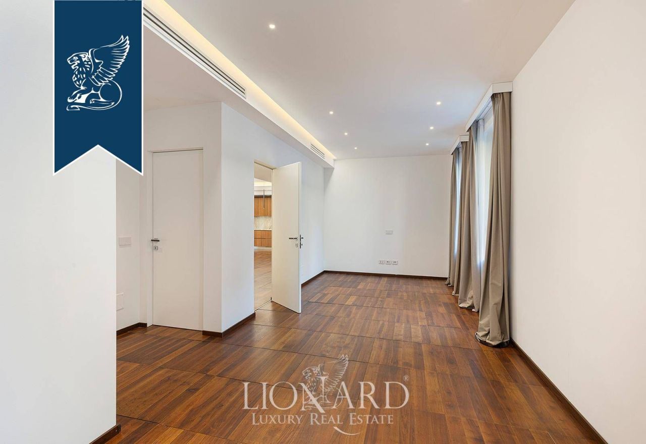 Апартаменты в Милане, Италия, 250 м² - фото 6