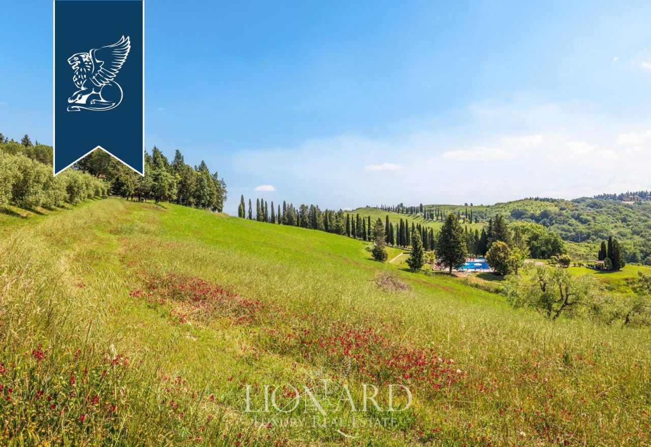 Ферма во Флоренции, Италия, 2 100 м² - фото 15