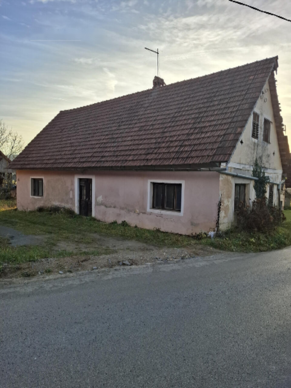 Ферма в Требне, Словения, 4 941 м² - фото 6