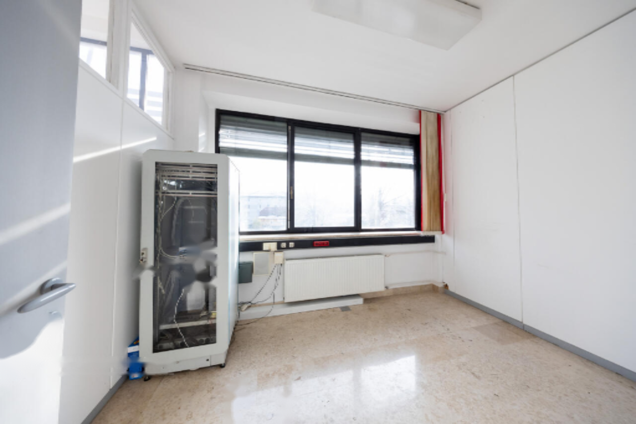 Офис в Любляне, Словения, 1 098 м² - фото 7