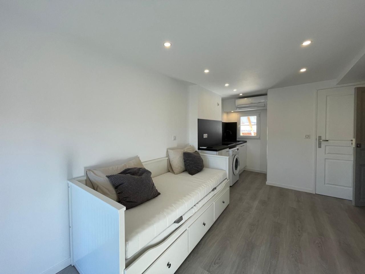 Студия в Ницце, Франция, 15 м² - фото 4