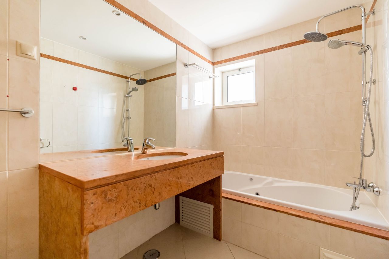 Квартира в Виламоре, Португалия, 147 м² - фото 4