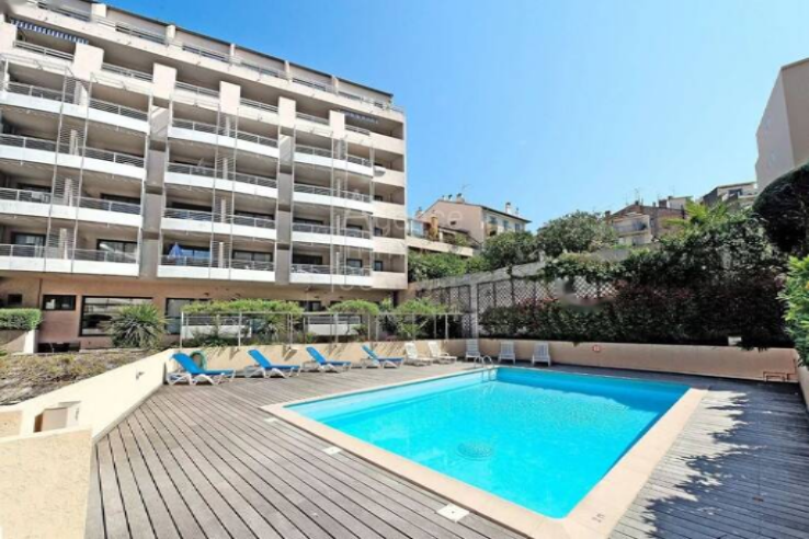 Квартира в Каннах, Франция, 21 м² - фото 1