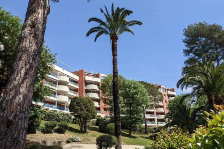 Квартира в Каннах, Франция, 125 м² - фото 1